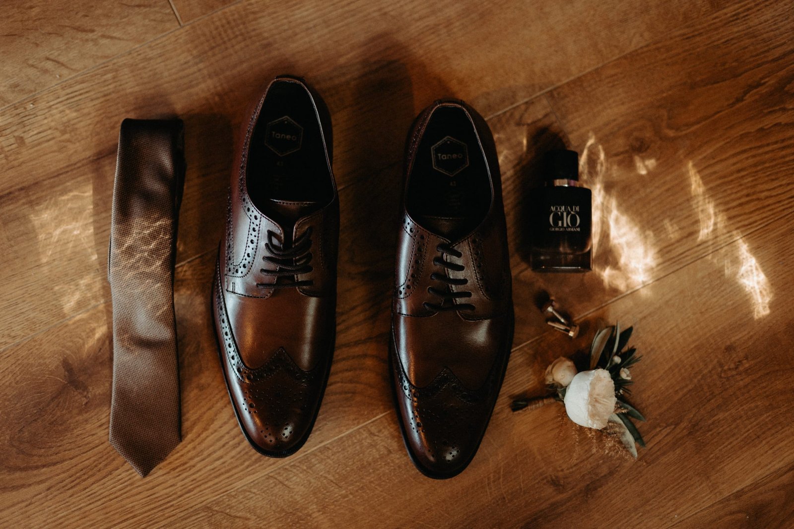 Détail de la boutonnière du marié